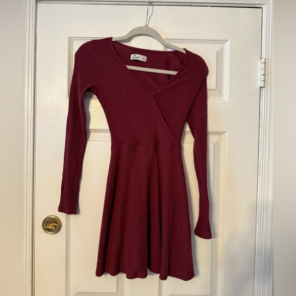 Hollister Dresses & Skirts - Hollister Deep Red Long Sleeve Dress
